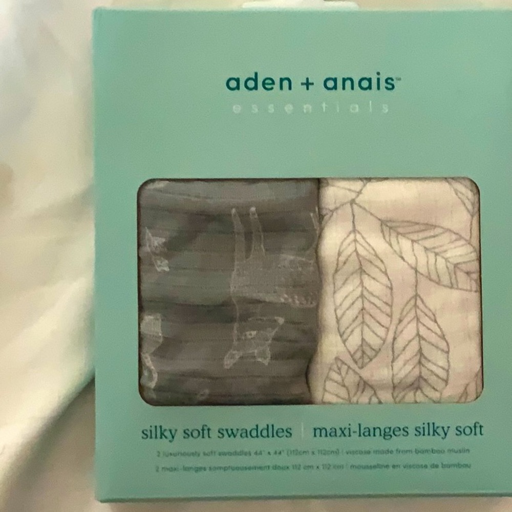 NWT Aden & Anais Baby Swaddling Blankets (2)